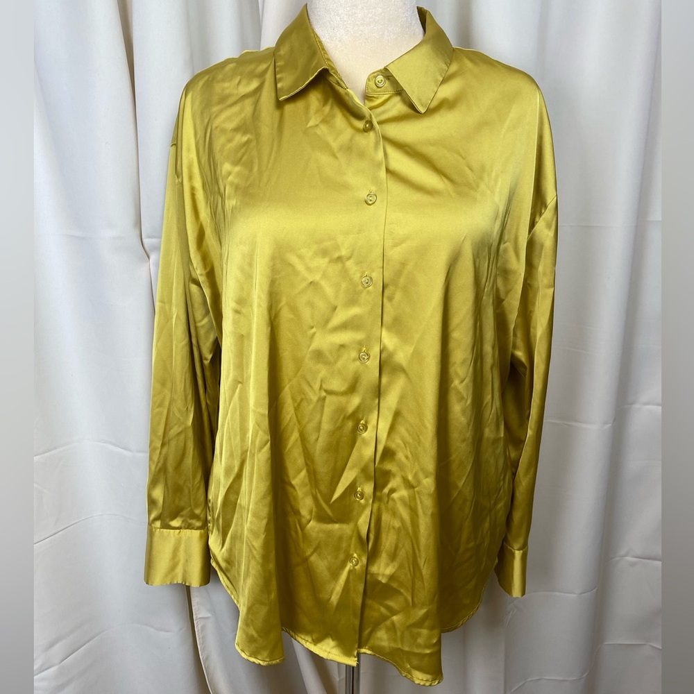 Tribal Button Down Top - Picture 2 of 5